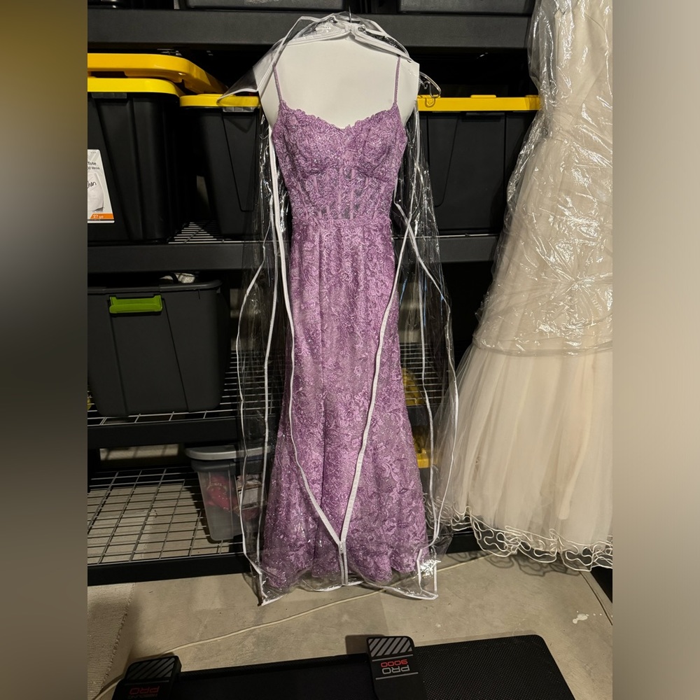 Ellie Wilde Prom Dress - Mermaid style, Lavender, size 00/0